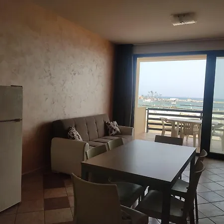 Апарт-отель Celeste E C