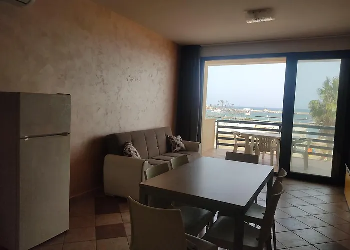Aparthotel Celeste E C