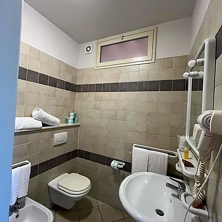 Celeste E C Apart-hotel 3*
